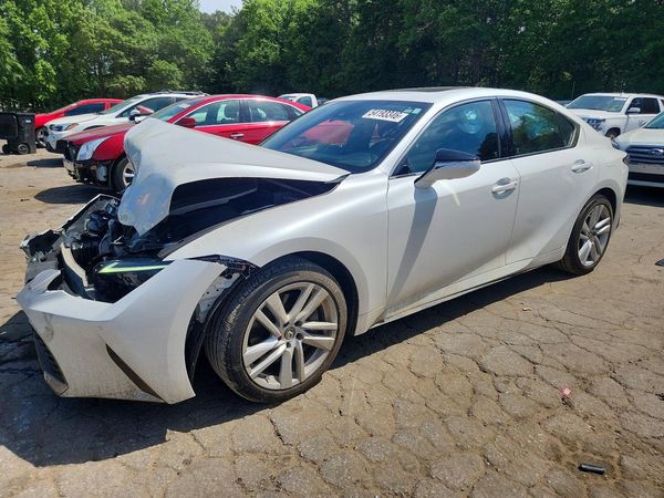 2022 LEXUS IS 300 Comfort
