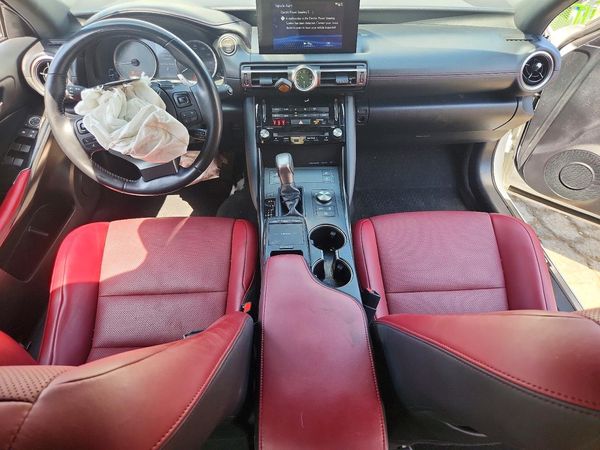 2022 LEXUS IS 300 Comfort