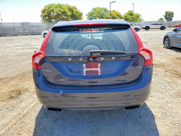 2017 VOLVO V60 Premier