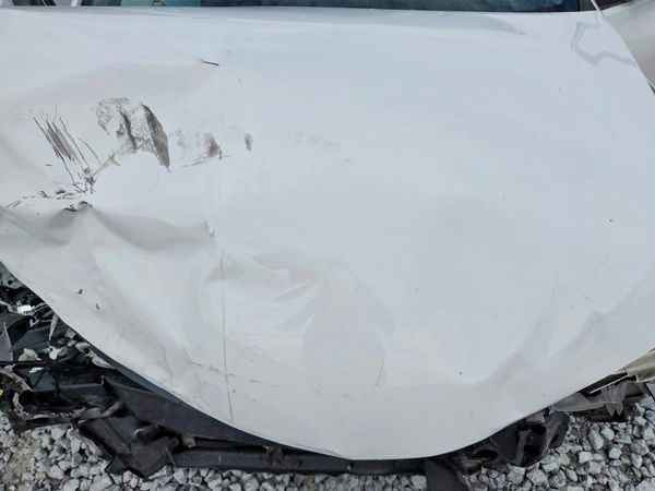 2017 TOYOTA CAMRY LE/SE/XLE/XSE — Engine bay