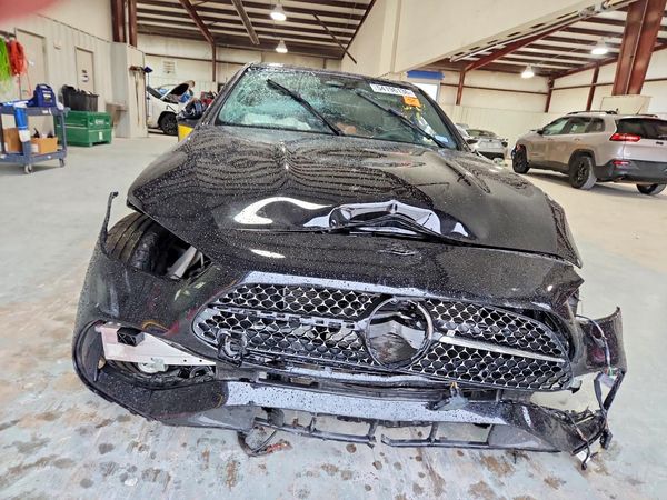 2024 MERCEDES-BENZ C C300