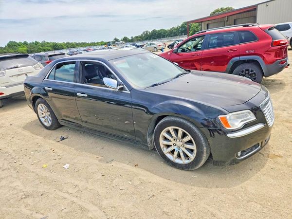 2015 CHRYSLER 300 300C — Passenger 3/4