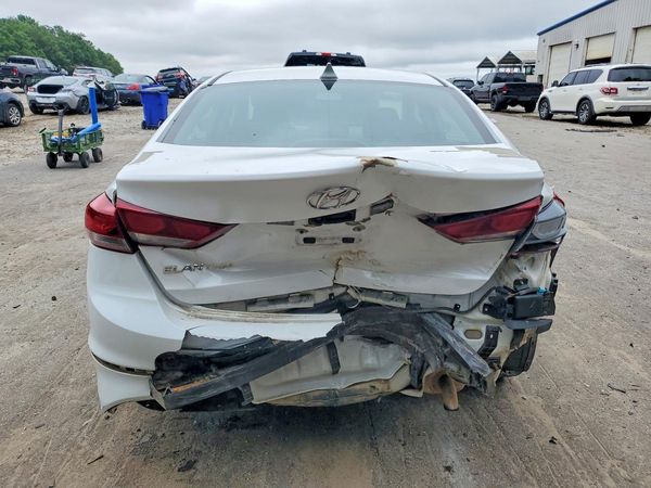 2018 HYUNDAI ELANTRA