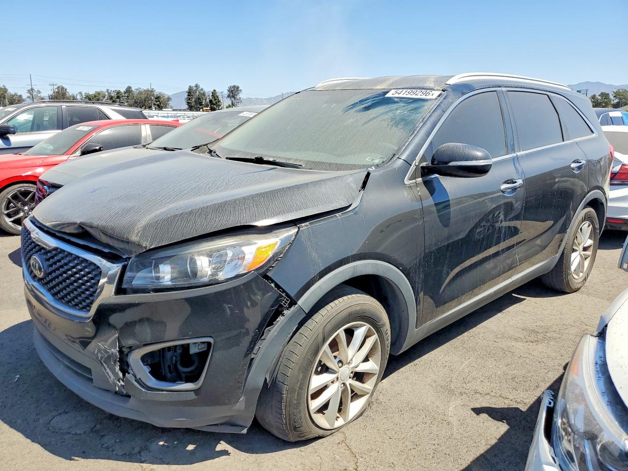 2016 KIA SORENTO L / LX — Front 3/4
