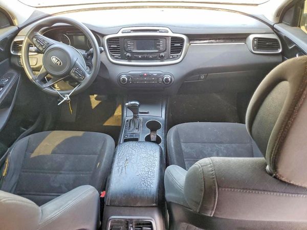 2016 KIA SORENTO L / LX — CKPT