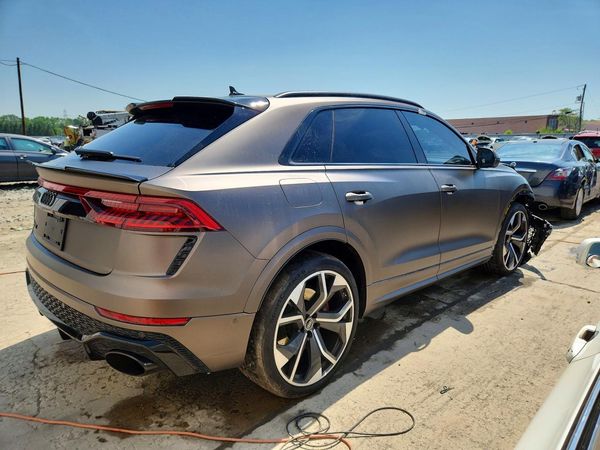 2022 AUDI RS Q8