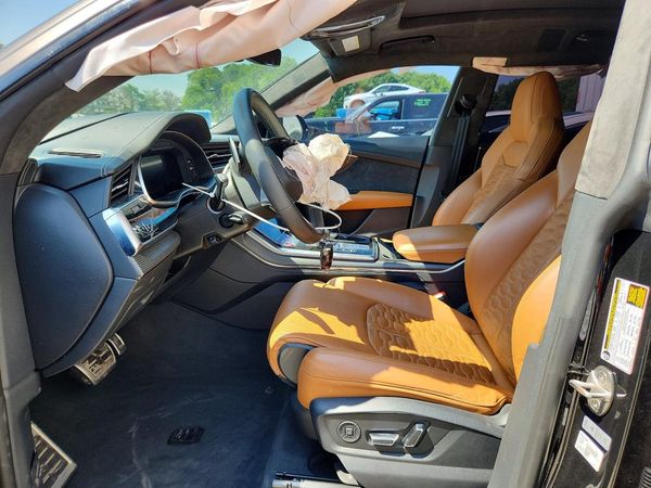 2022 AUDI RS Q8