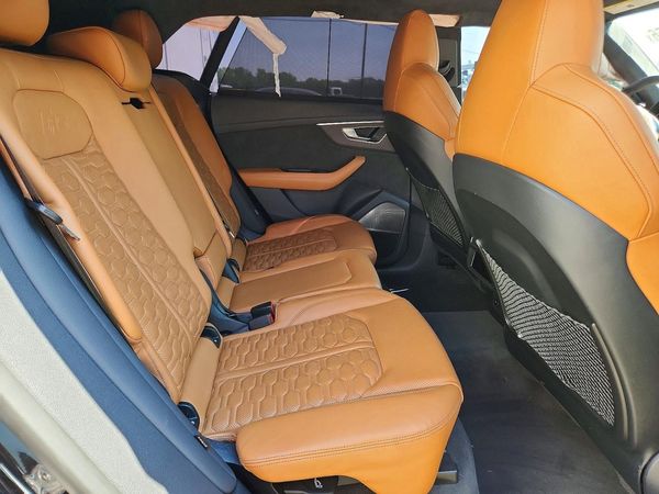 2022 AUDI RS Q8