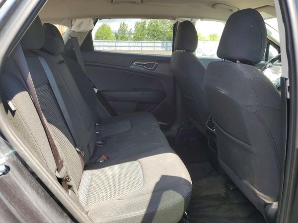 2025 KIA SPORTAGE LX