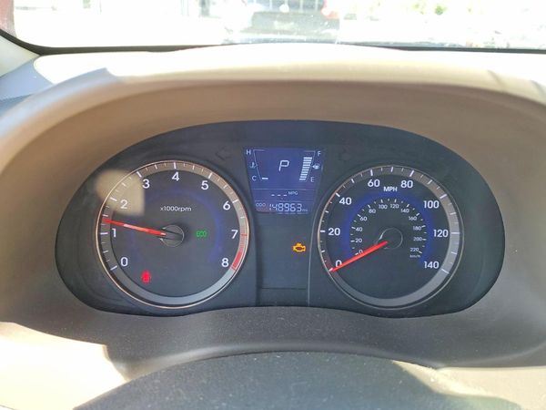 2013 HYUNDAI ACCENT