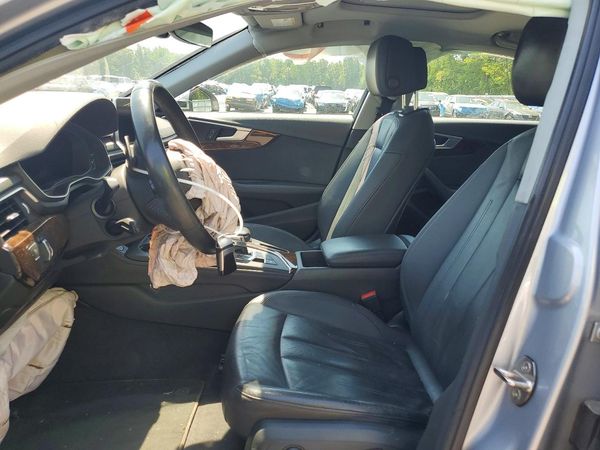 2019 AUDI A4 quattro Premium Plus