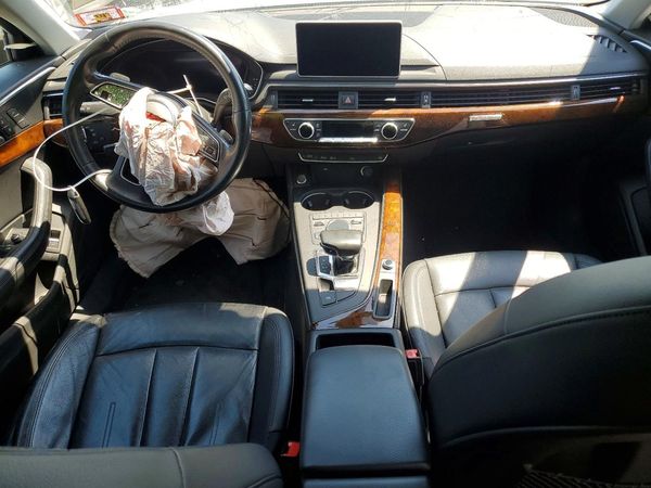 2019 AUDI A4 quattro Premium Plus