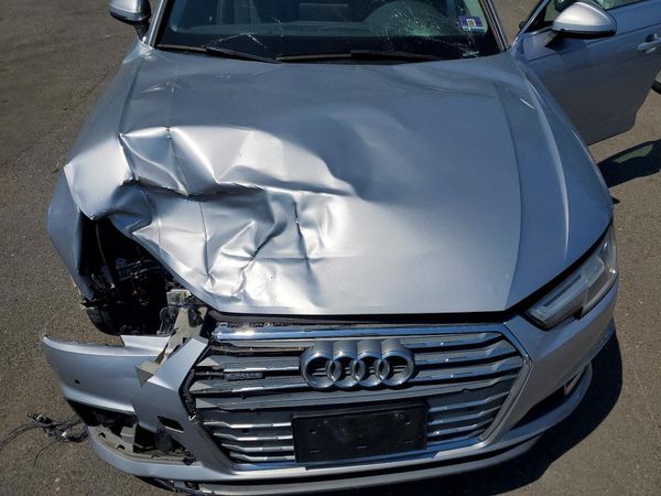 2019 AUDI A4 quattro Premium Plus