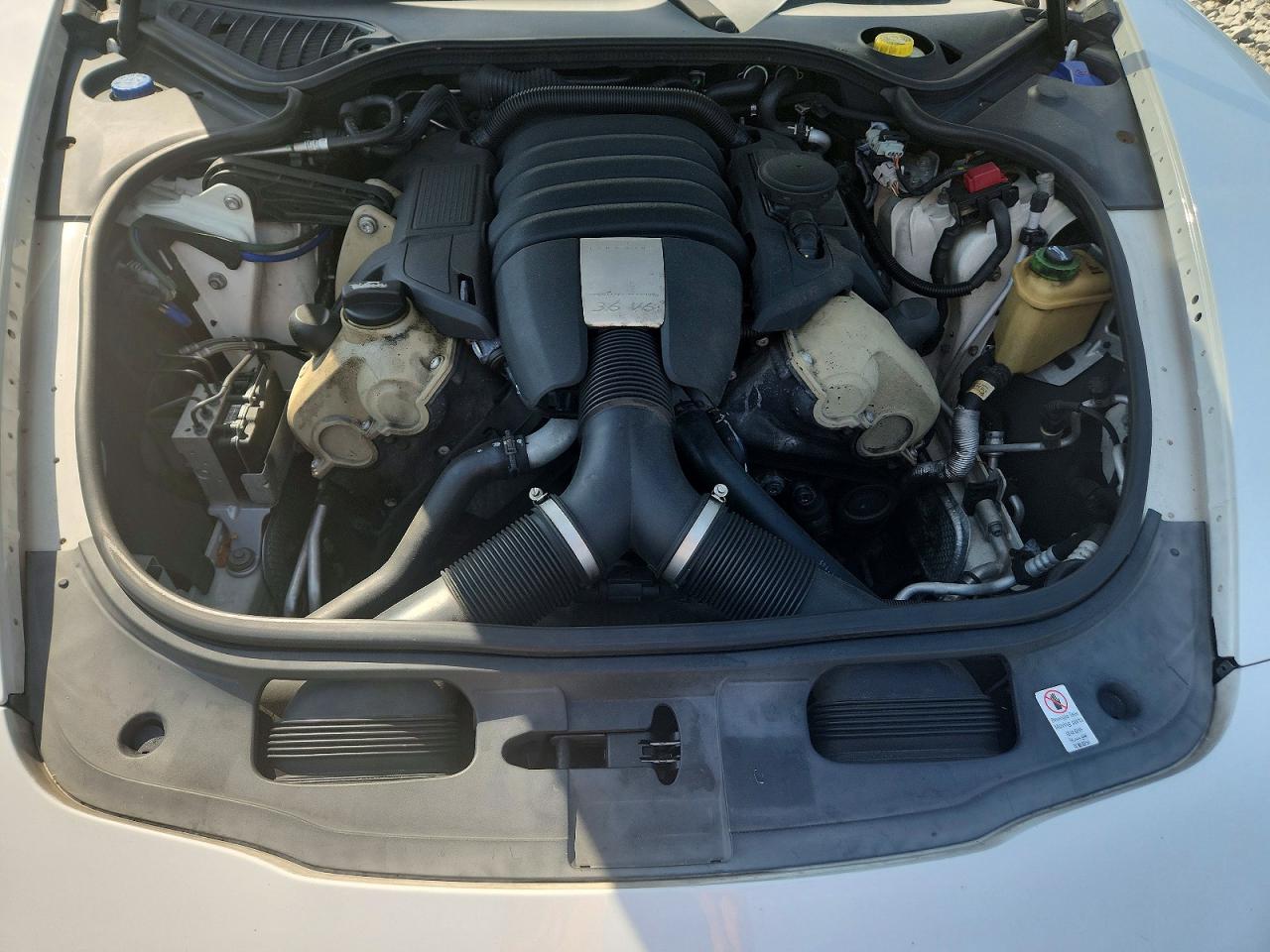 2011 PORSCHE PANAMERA Base (2WD), 4 (4WD)