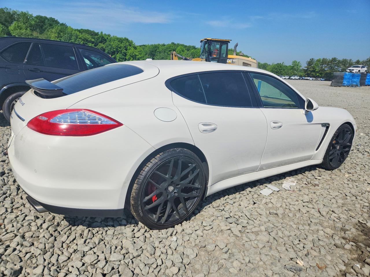 2011 PORSCHE PANAMERA Base (2WD), 4 (4WD)