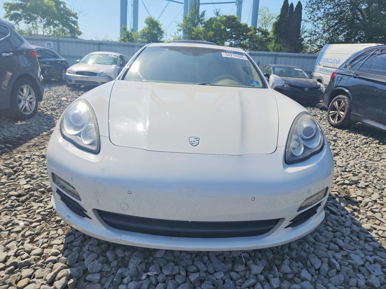 2011 PORSCHE PANAMERA Base (2WD), 4 (4WD)