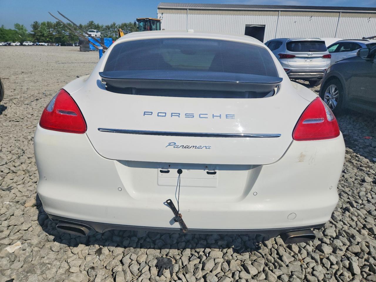 2011 PORSCHE PANAMERA Base (2WD), 4 (4WD)