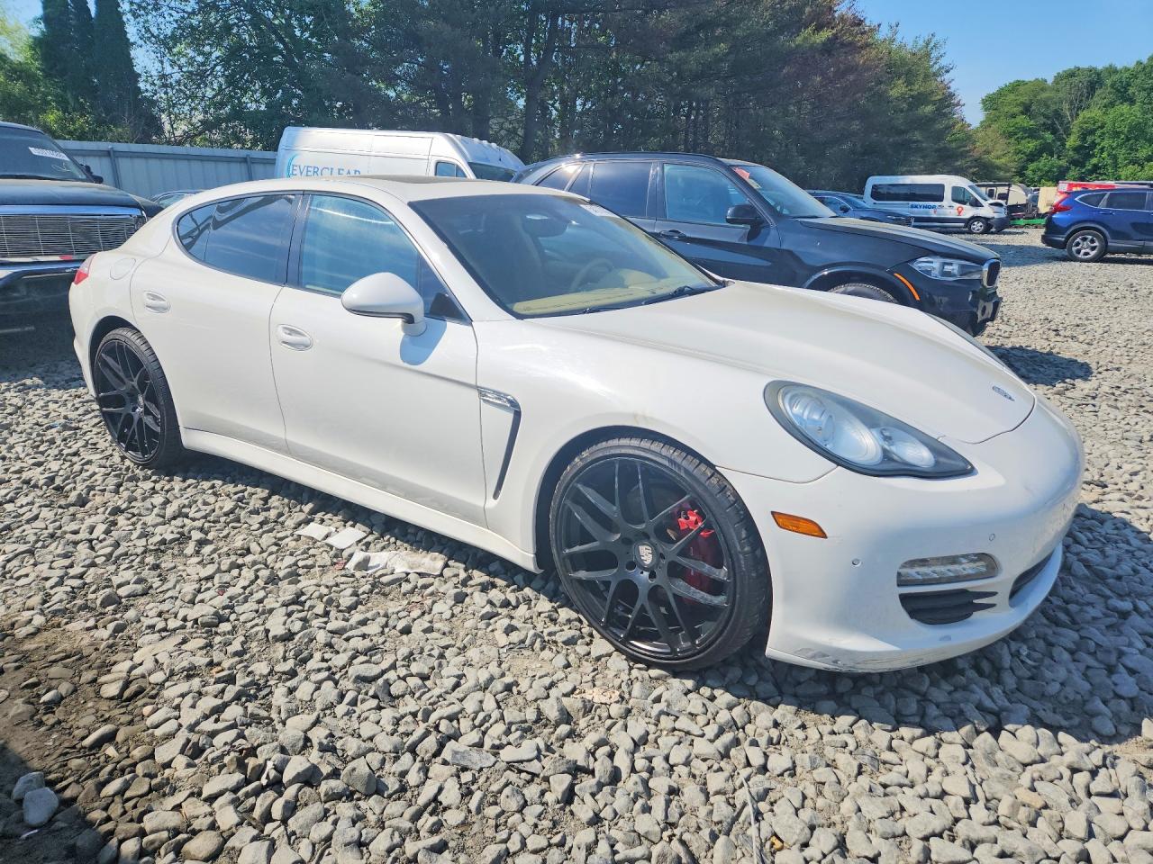 2011 PORSCHE PANAMERA Base (2WD), 4 (4WD)