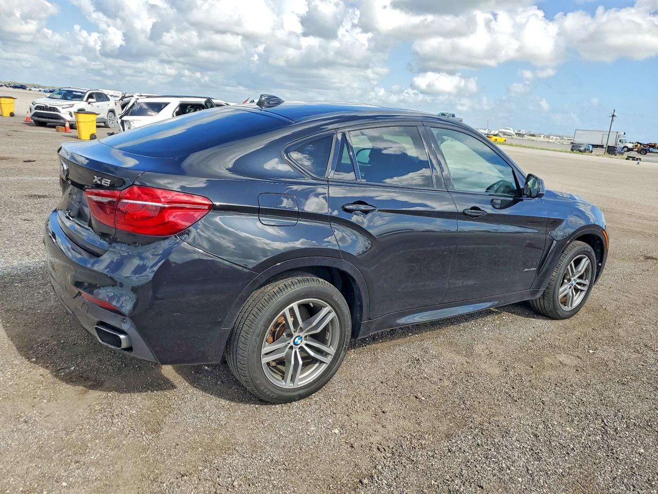 2016 BMW X6 xDrive35i