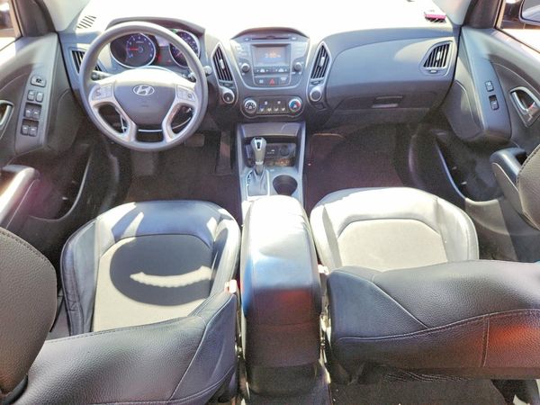 2015 HYUNDAI TUCSON GL (Middle-Low)