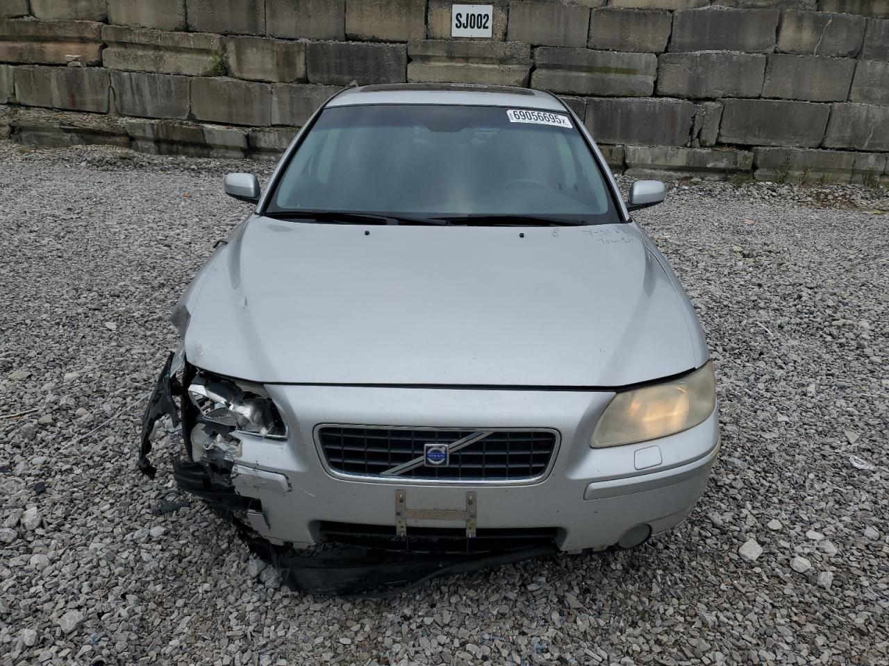 2005 VOLVO S60