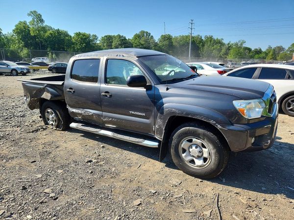 2015 TOYOTA TACOMA Delux Grade