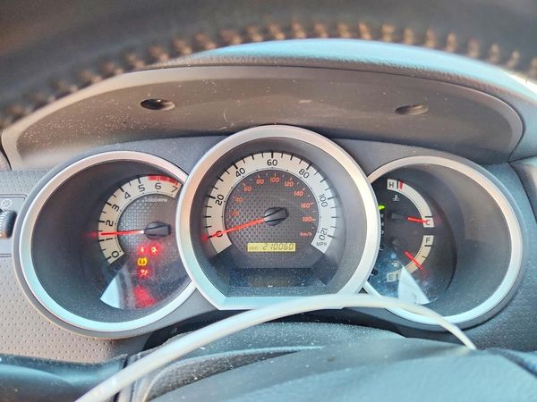2015 TOYOTA TACOMA Delux Grade