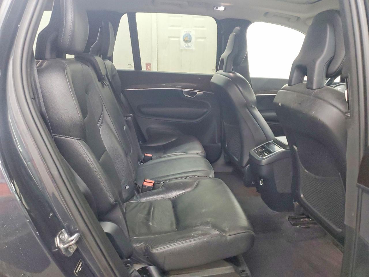 2016 VOLVO XC90 SV42 Momentum