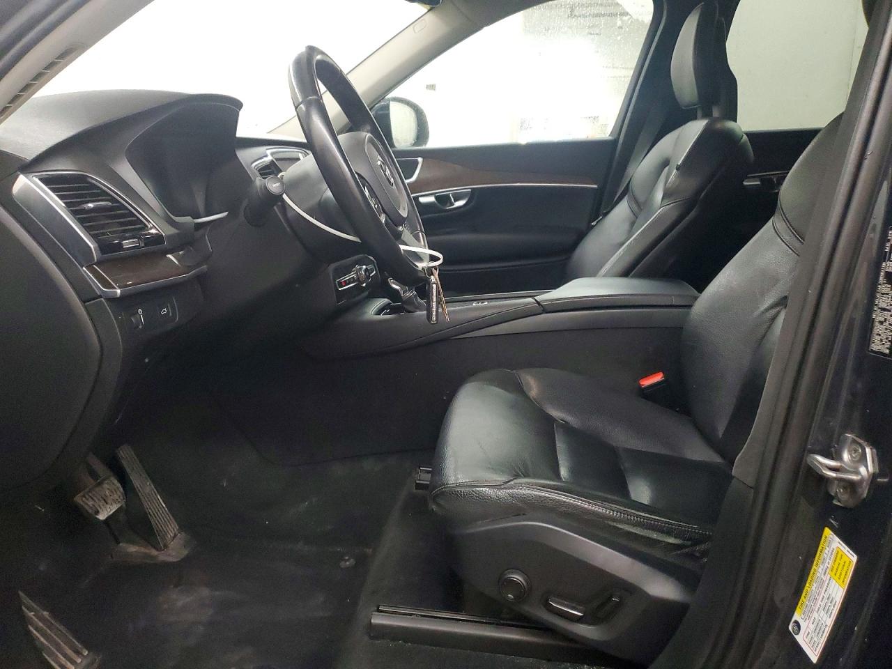 2016 VOLVO XC90 SV42 Momentum