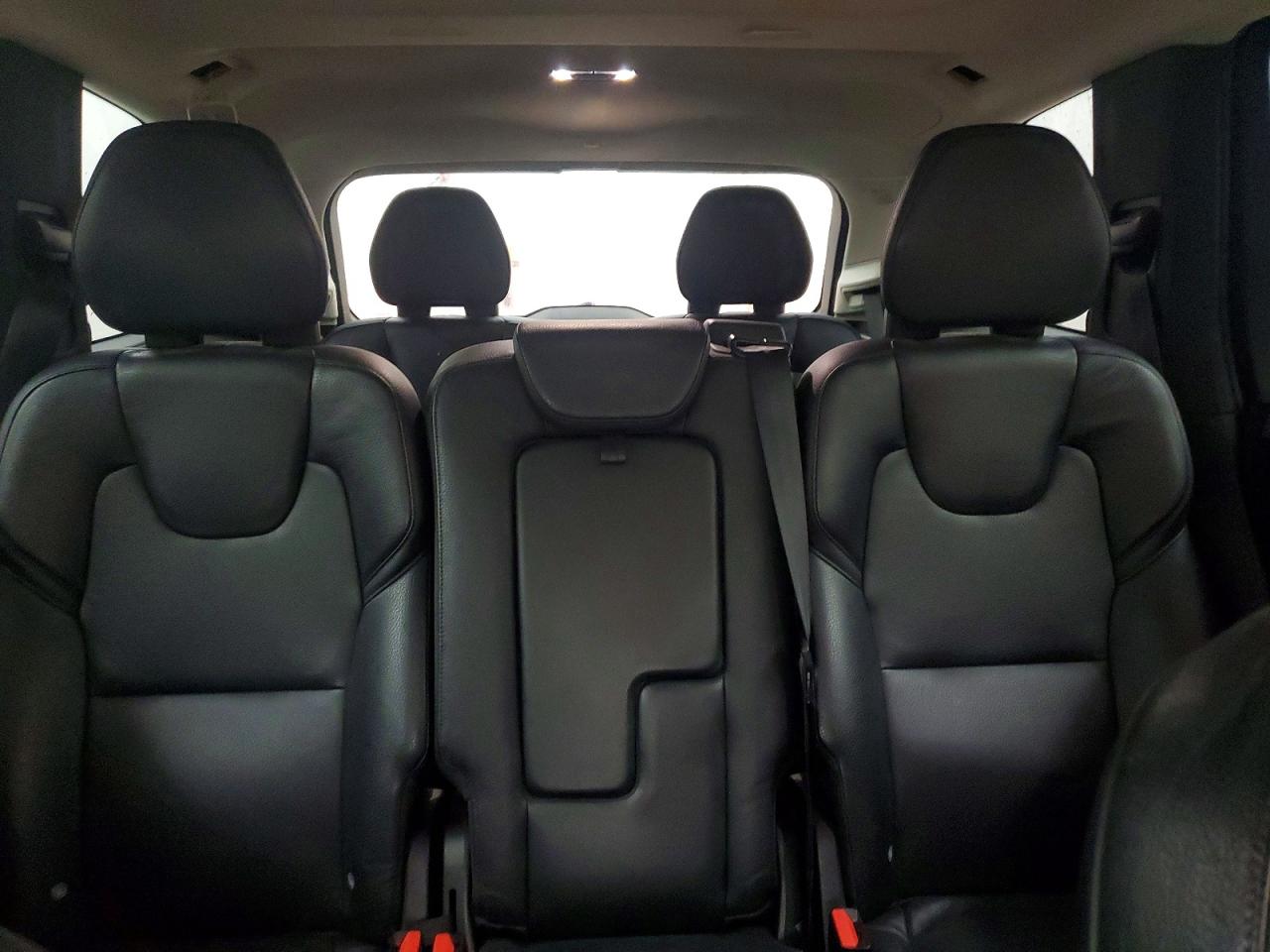 2016 VOLVO XC90 SV42 Momentum