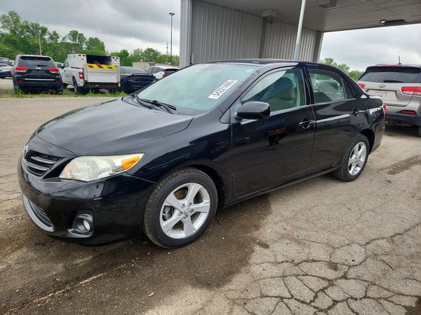 2013 TOYOTA COROLLA