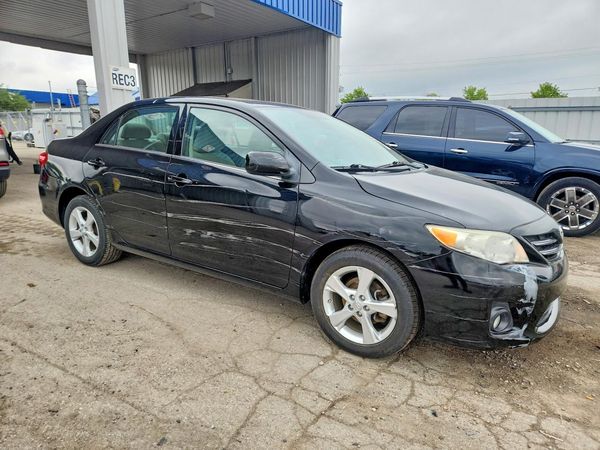 2013 TOYOTA COROLLA