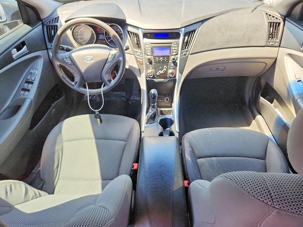 2012 HYUNDAI SONATA Middle-low level