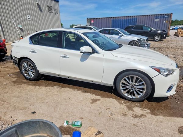 2021 INFINITI Q50