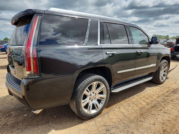 2019 CADILLAC ESCALADE Luxury