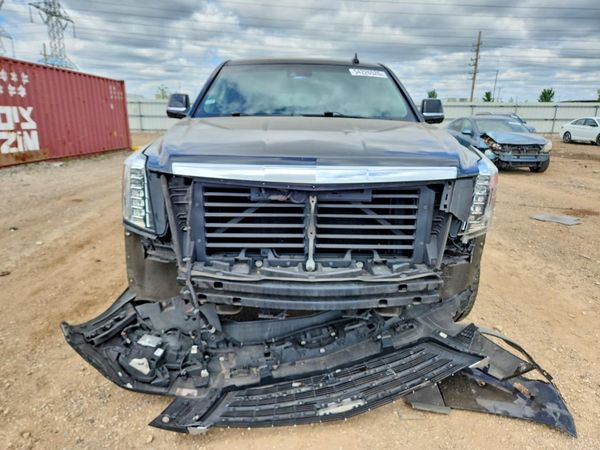 2019 CADILLAC ESCALADE Luxury