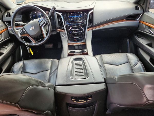 2019 CADILLAC ESCALADE Luxury