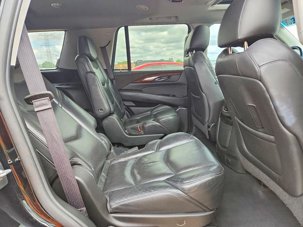 2019 CADILLAC ESCALADE Luxury
