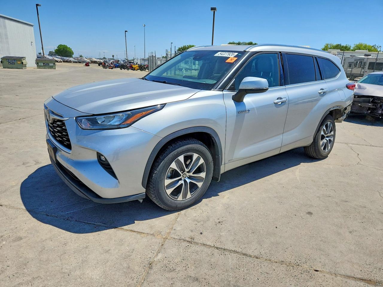 2020 TOYOTA HIGHLANDER XLE Nav