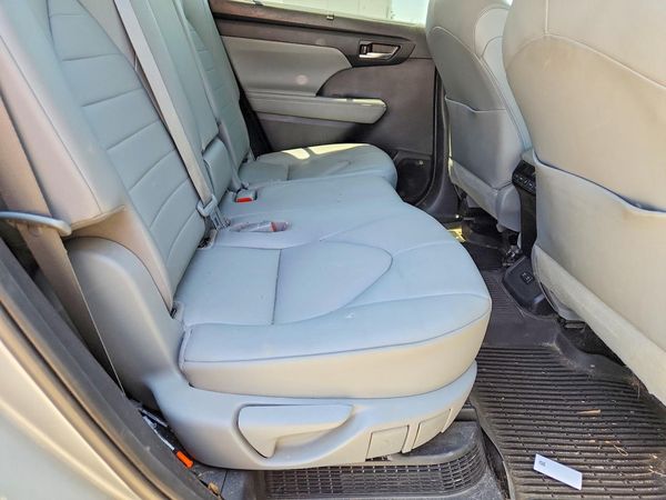 2020 TOYOTA HIGHLANDER XLE Nav