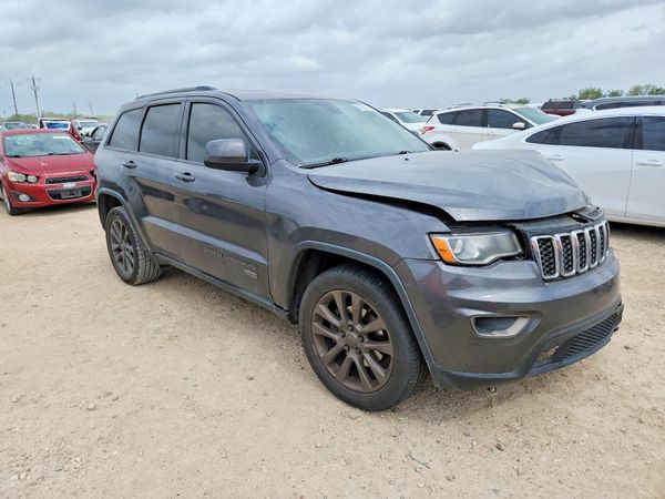 2017 JEEP GRAND CHEROKEE LAREDO 4X2