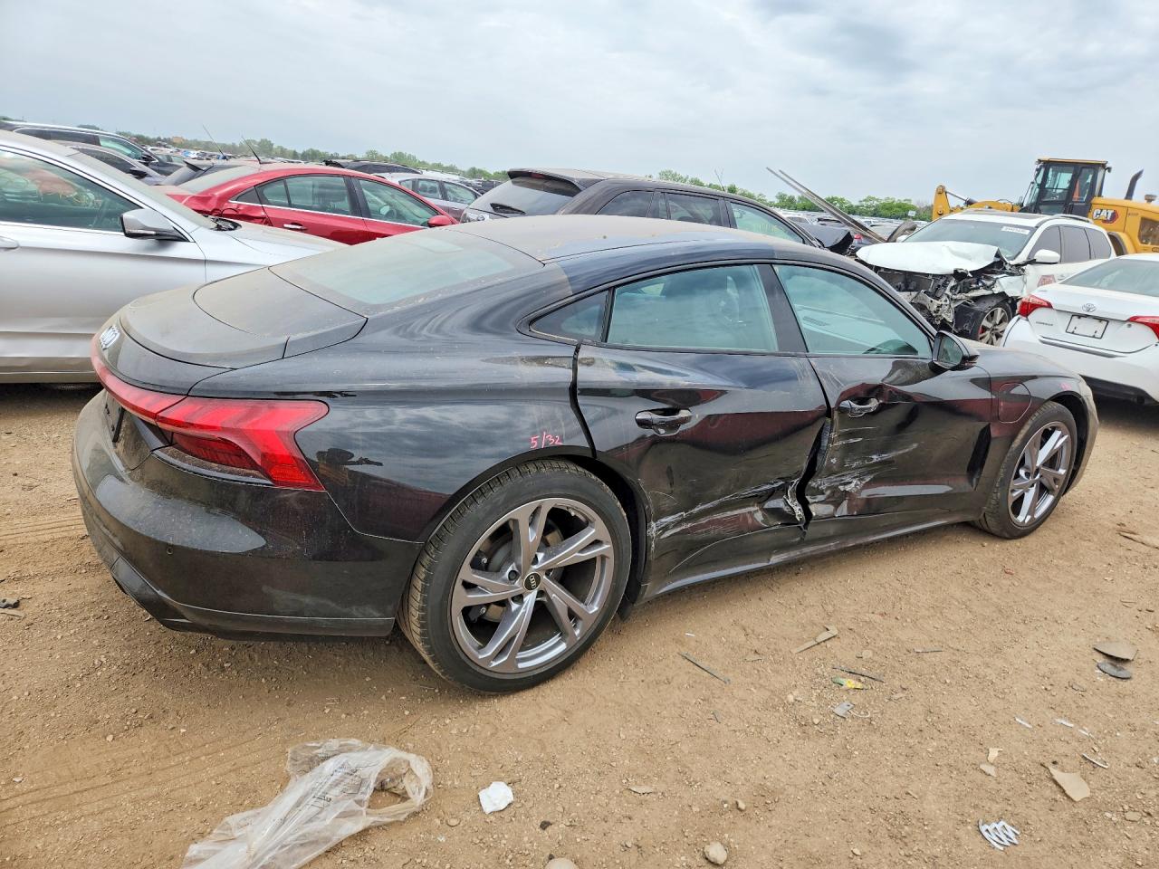 2023 AUDI E-TRON GT quattro Premium Plus