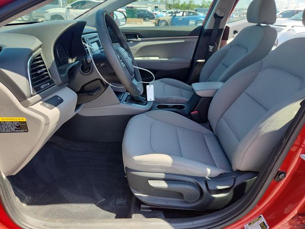 2017 HYUNDAI ELANTRA SE Base