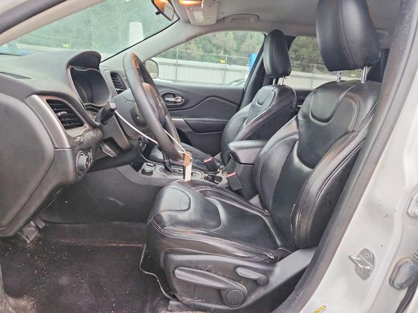 2019 JEEP CHEROKEE LATITUDE 4X4
