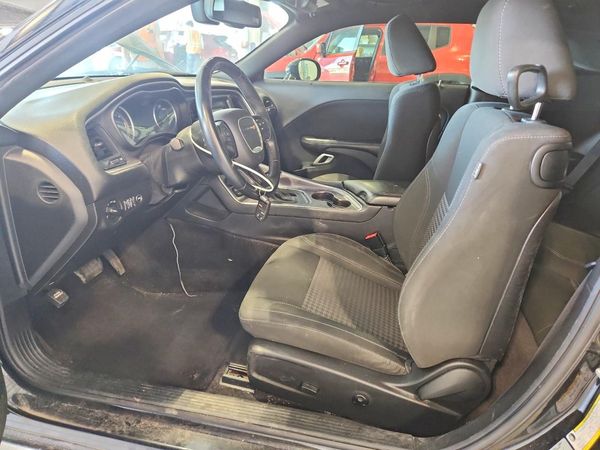 2016 DODGE CHALLENGER SXT