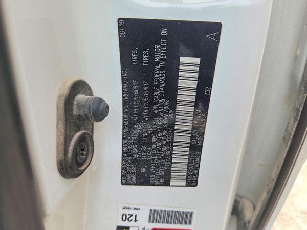 2020 TOYOTA SIENNA Q grade
