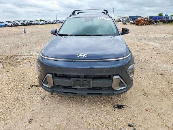 2024 HYUNDAI KONA SE