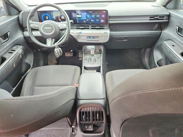 2024 HYUNDAI KONA SE