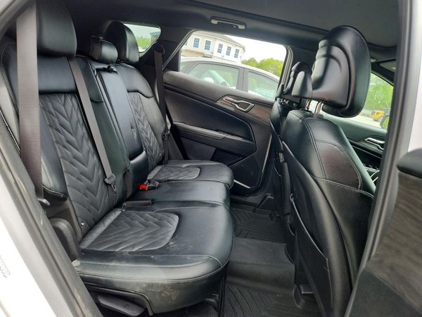 2023 KIA SPORTAGE X-LINE