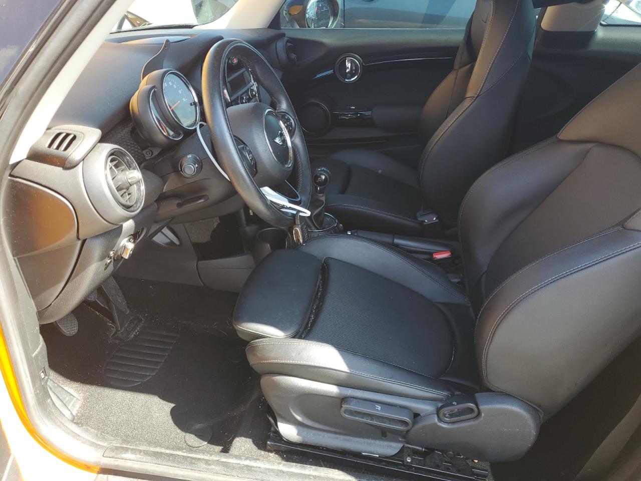 2016 MINI COOPER